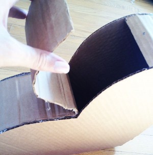 DIY Heart Shaped Valentine Box with Recycled Cardboard - 100 Directions