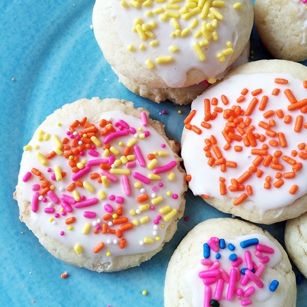 Super Easy Cake Mix Cookies - 100 Directions