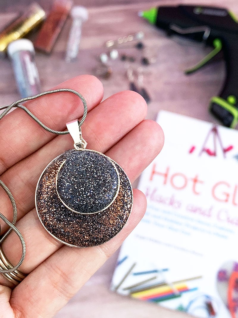 Create custom jewelry with hot glue sticks, micro beads & glitter  #DIYFriday