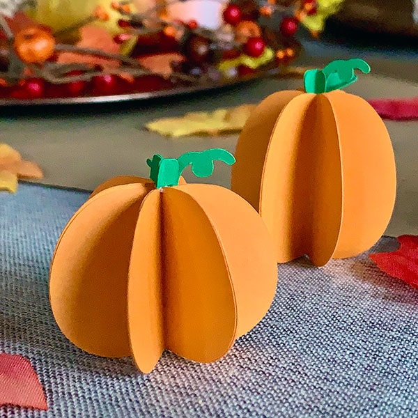 3 d paper pumpkins